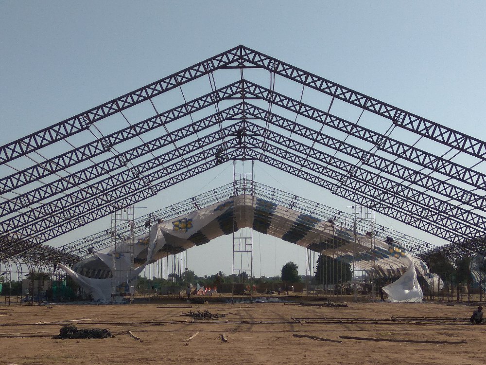 Steel Truss Shade for Long Span of 200 Foot